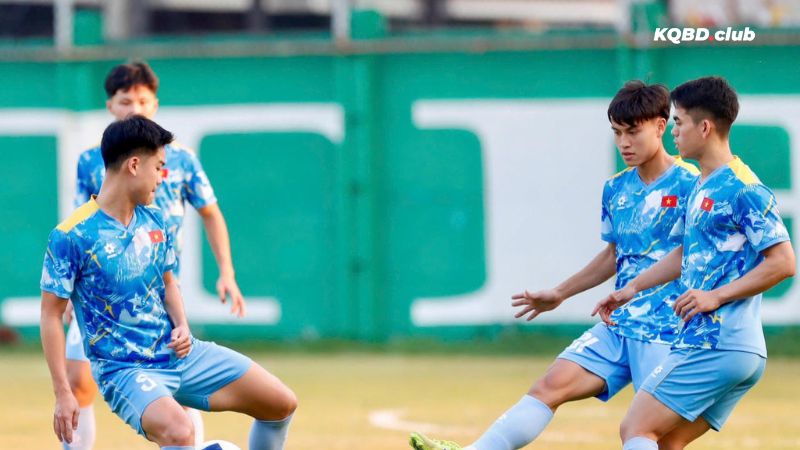 Trang kênh còn cập nhật tin tức bên lề sân cỏ Trang kênh còn cập nhật tin tức bên lề sân cỏ